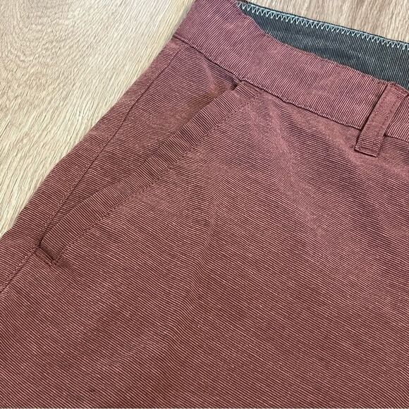 Men's Burnside Burgundy Flat Front Hybrid Shorts - Picture 4 of 9